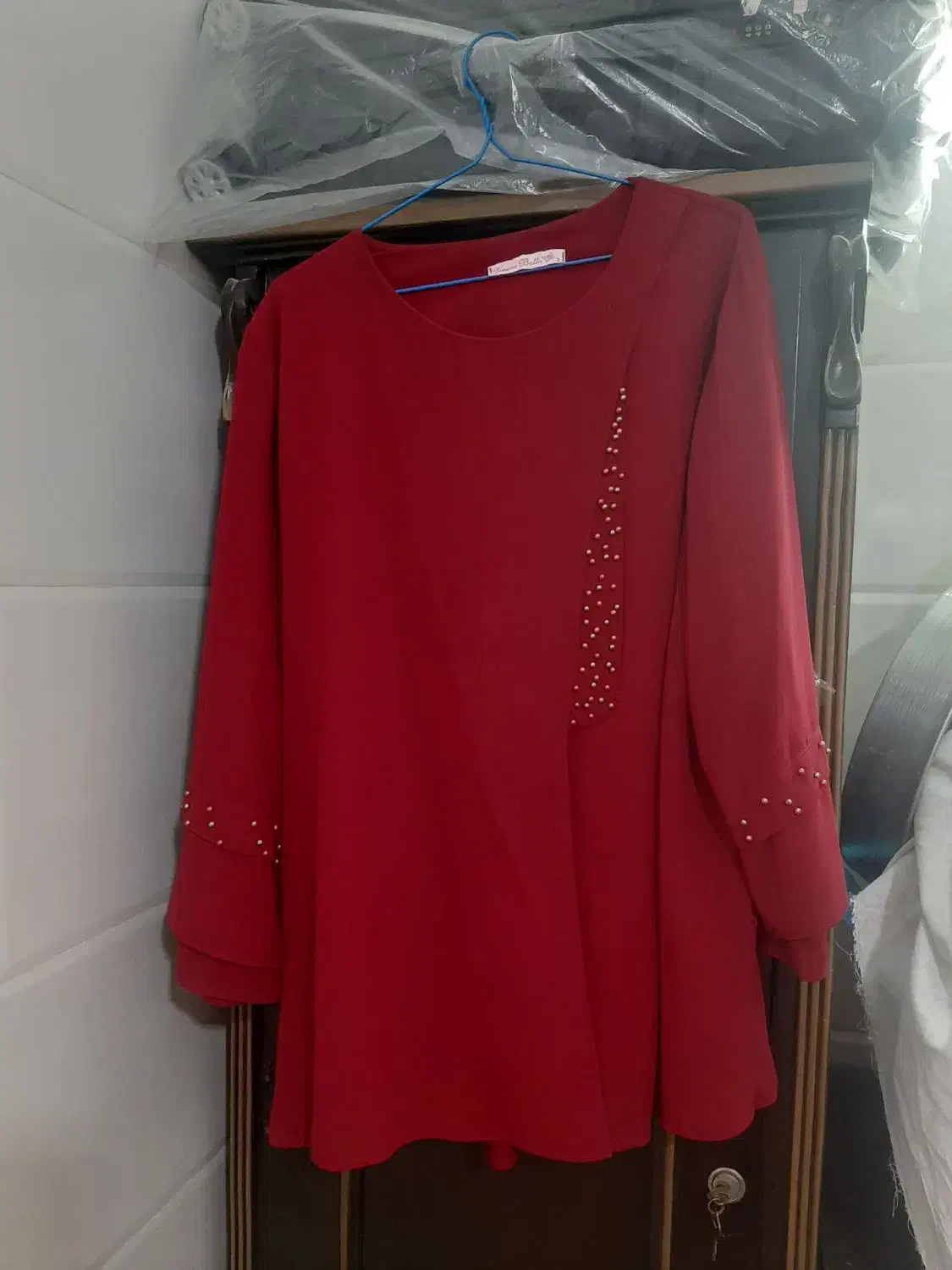 شومیز مجلسی|لباس|قم, امامزاده ابراهیم|دیوار