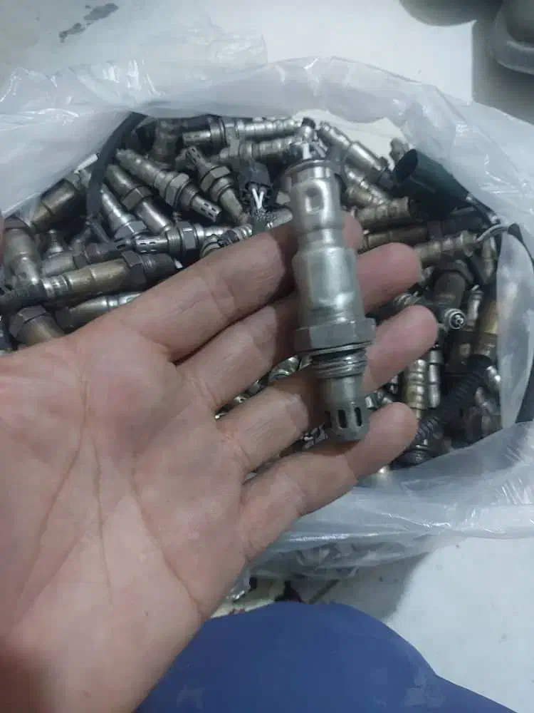 خریدار سنسور اکسیژن ضایعاتی کیلویی۵۰۰  وشمع سوزنی|خدمات موتور و ماشین|شهریار, شهرک مصطفی خمینی|دیوار