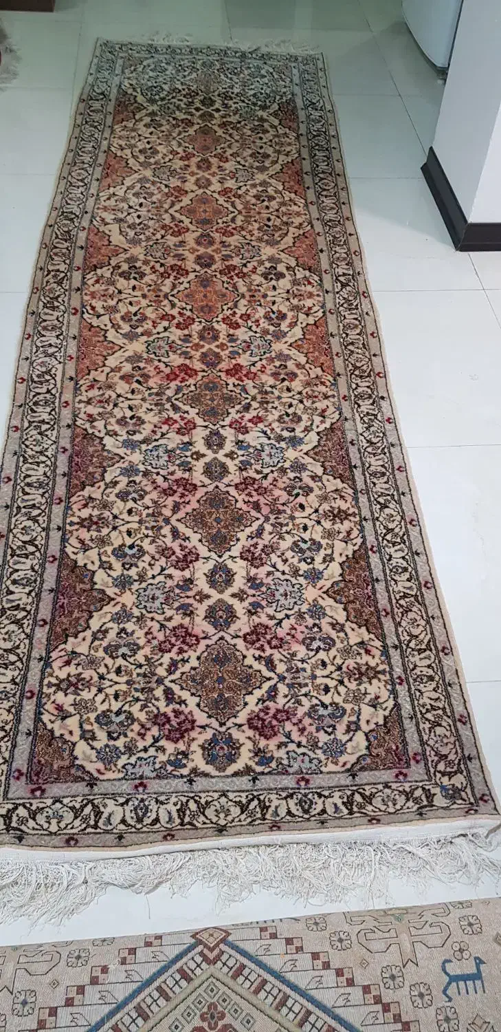 فرش ۳ متری کرک و ابربشم|فرش|صدرا-فارس, فاز ۱|دیوار