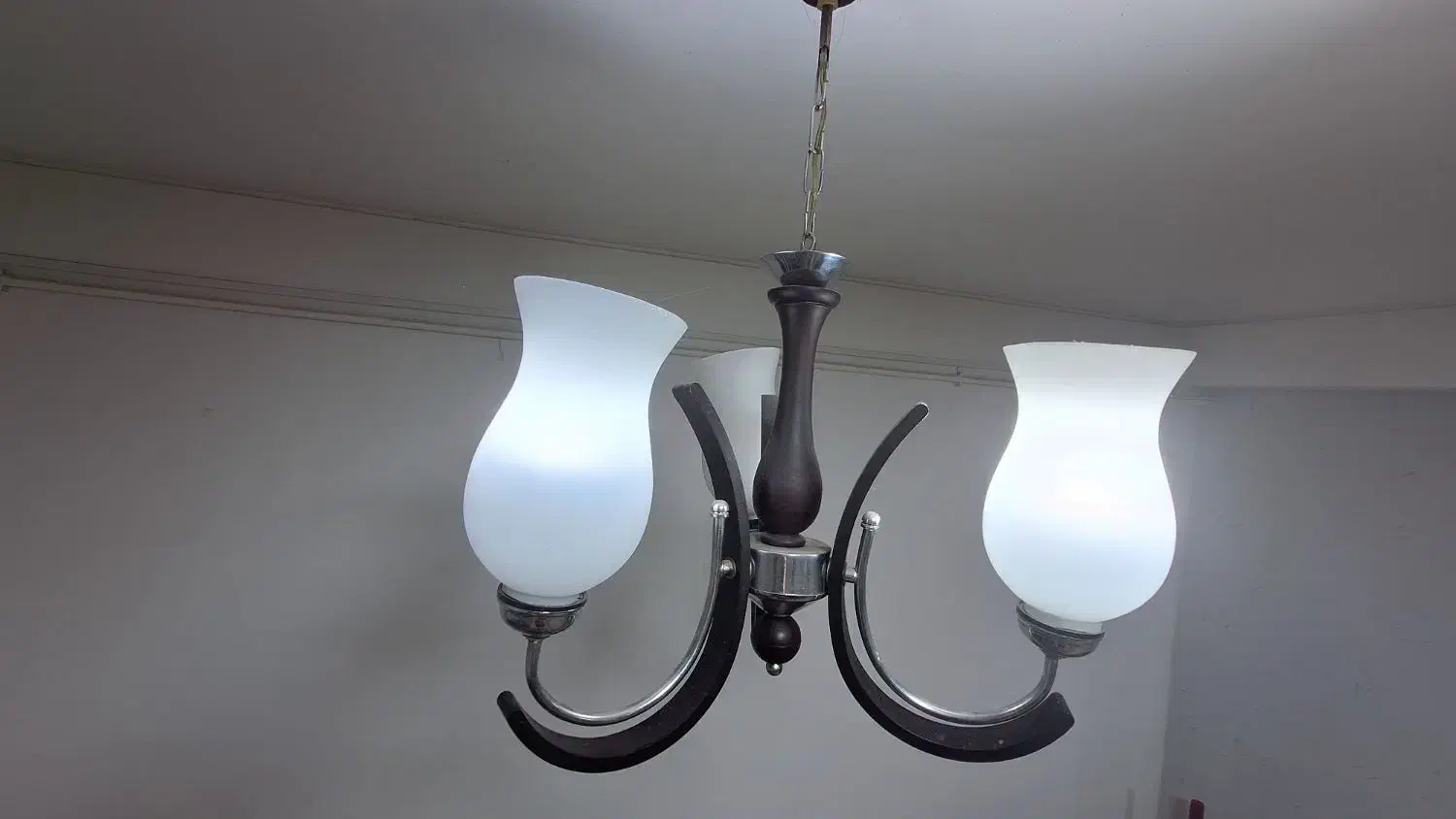 لوستر سالم|لوستر و چراغ آویز|شیراز, منطقه هوایی شهید دوران|دیوار