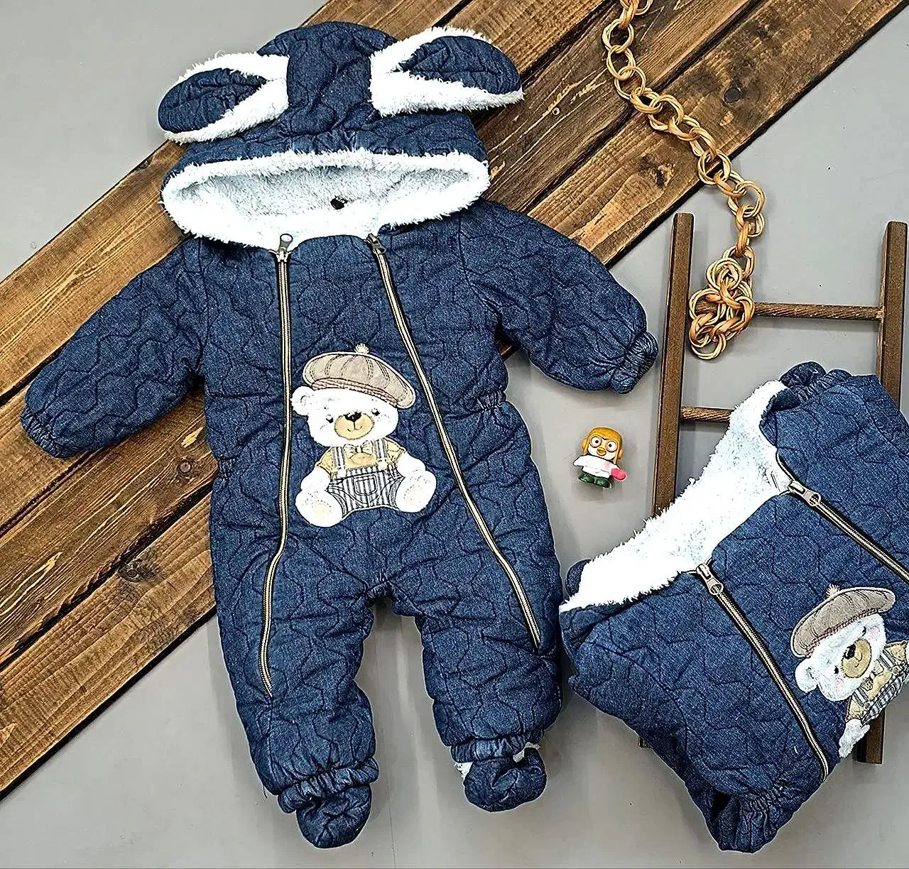 کاپشن نوزادی ، کاپشن سرهمی|کفش و لباس بچه|قم, چهل درخت‎|دیوار