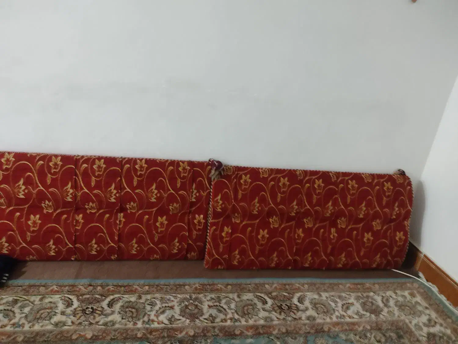 پشتی|پشتی|خرمآباد, |دیوار