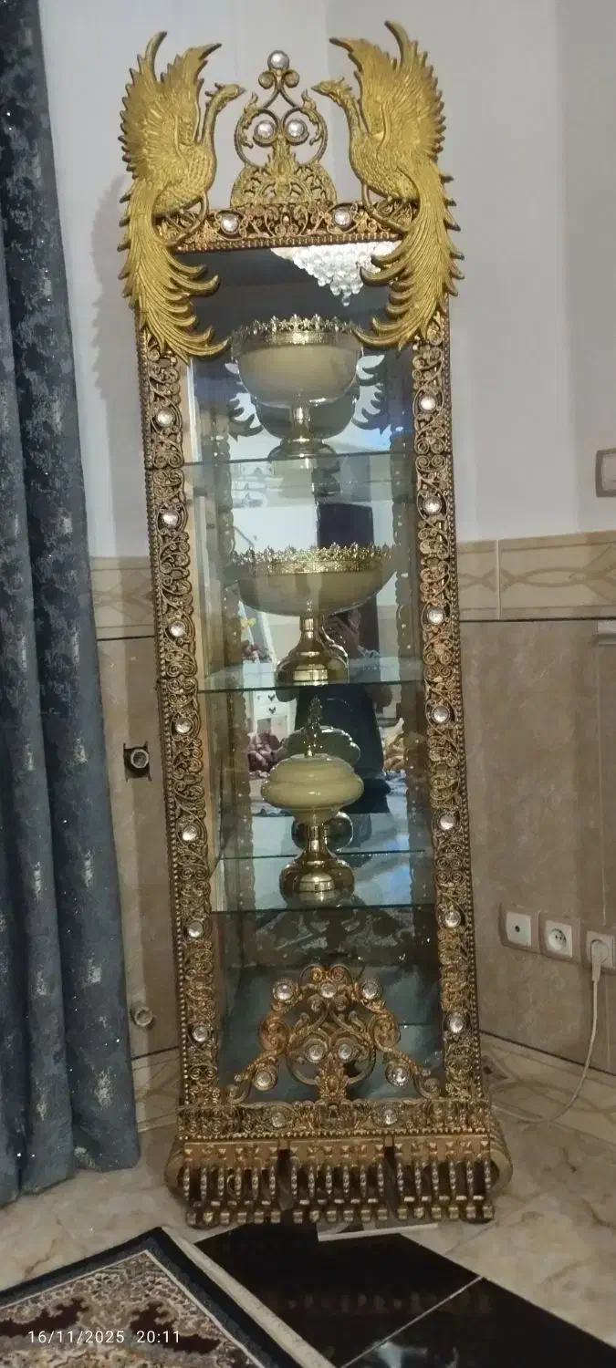 بوفه برنجی سنگین|بوفه، ویترین، کنسول|فامنین, |دیوار