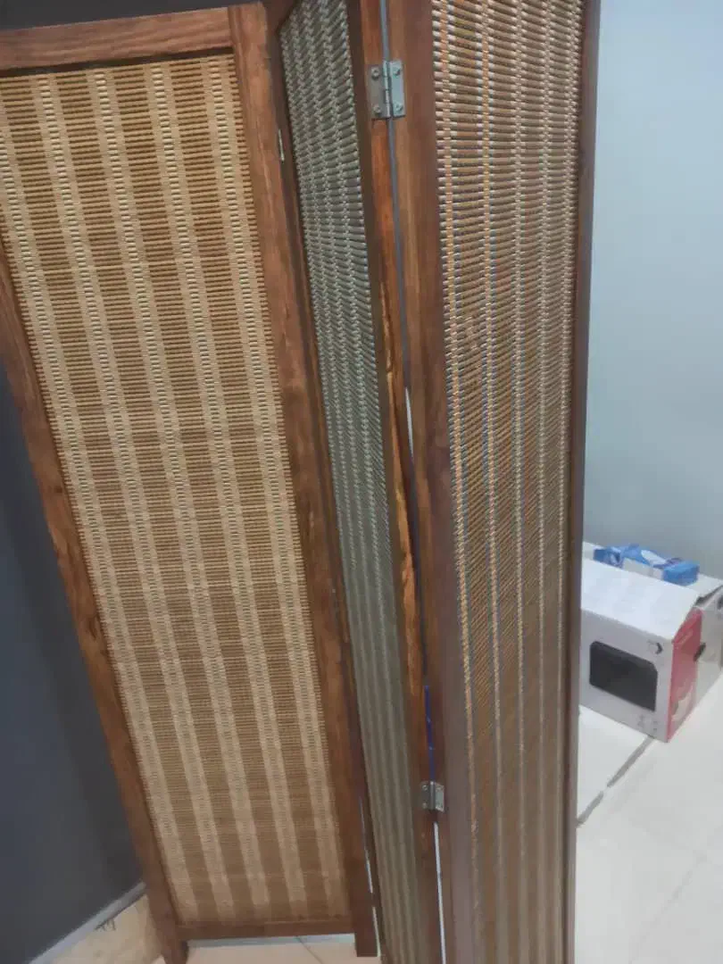 پاراوان .|دفتر کار|بابلسر, |دیوار