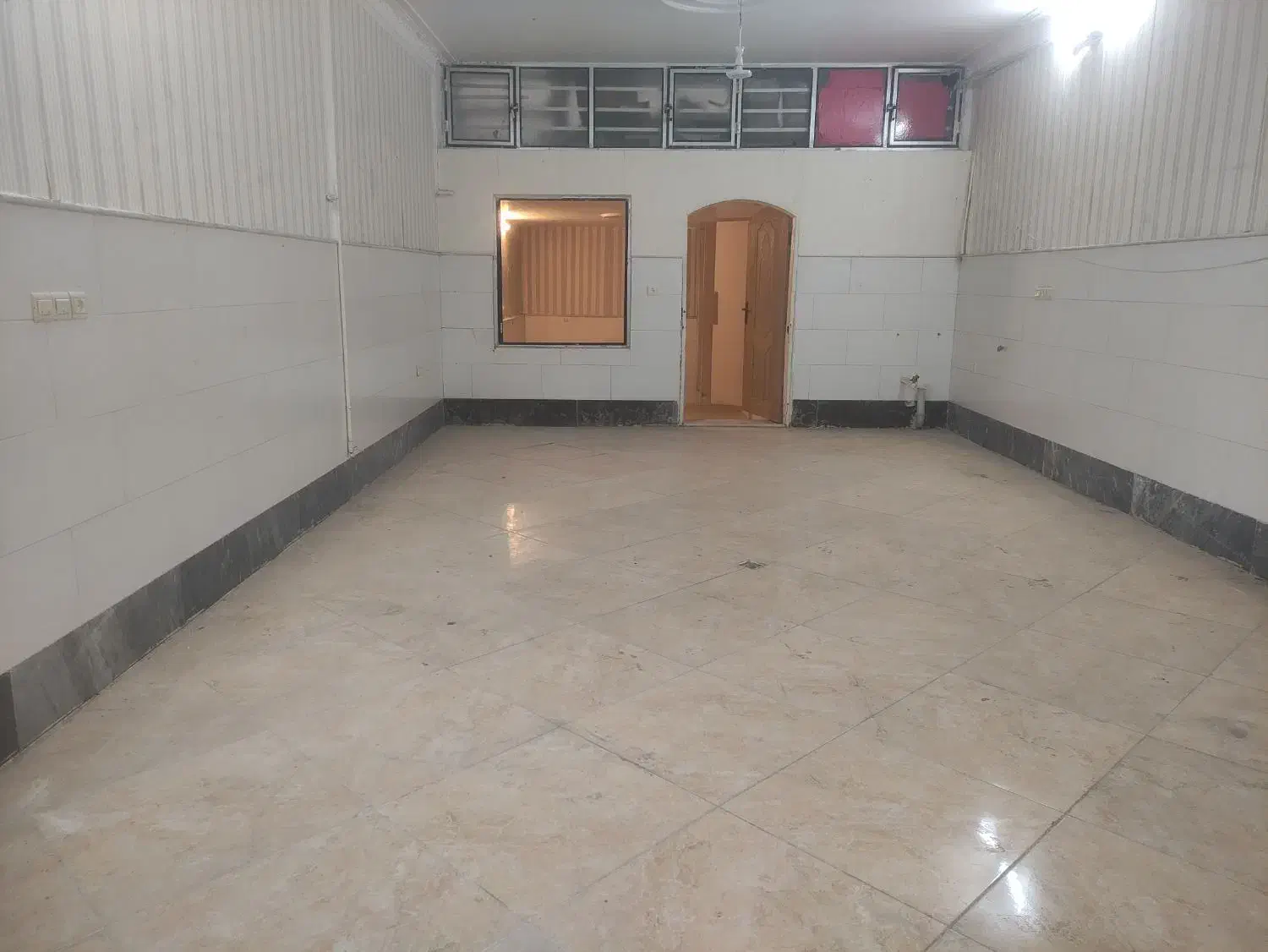 زیر زمین به متراژ 80 متر اجاره داده میشود|اجارهٔ دفتر کار، اتاق اداری، مطب|قم, بنیاد|دیوار