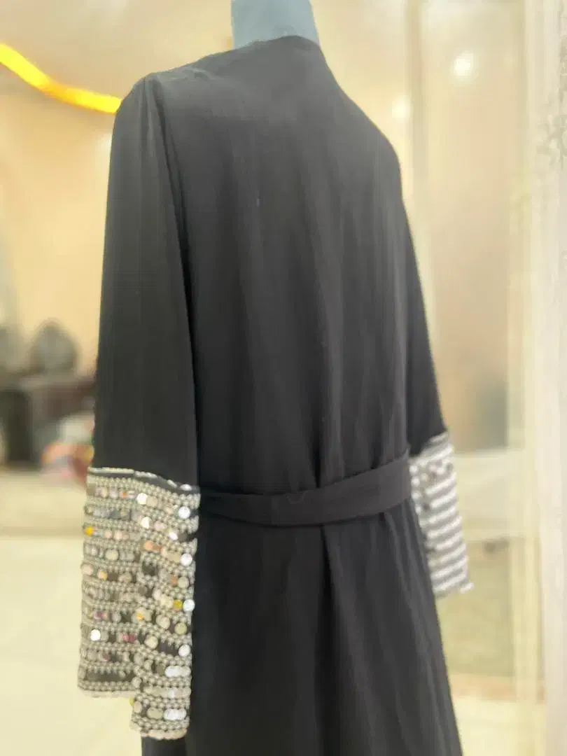 عبا|لباس|خمینی‌شهر, |دیوار