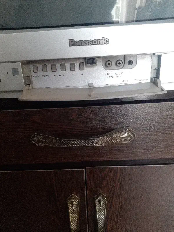 تلویزیون ترانزیستوری ۱۴ اینچ سالم|تلویزیون و پروژکتور|تهران, خاوران|دیوار