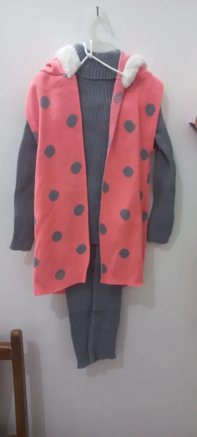 سه تیکه بافت دخترانه|لباس|کاشان, دانش|دیوار