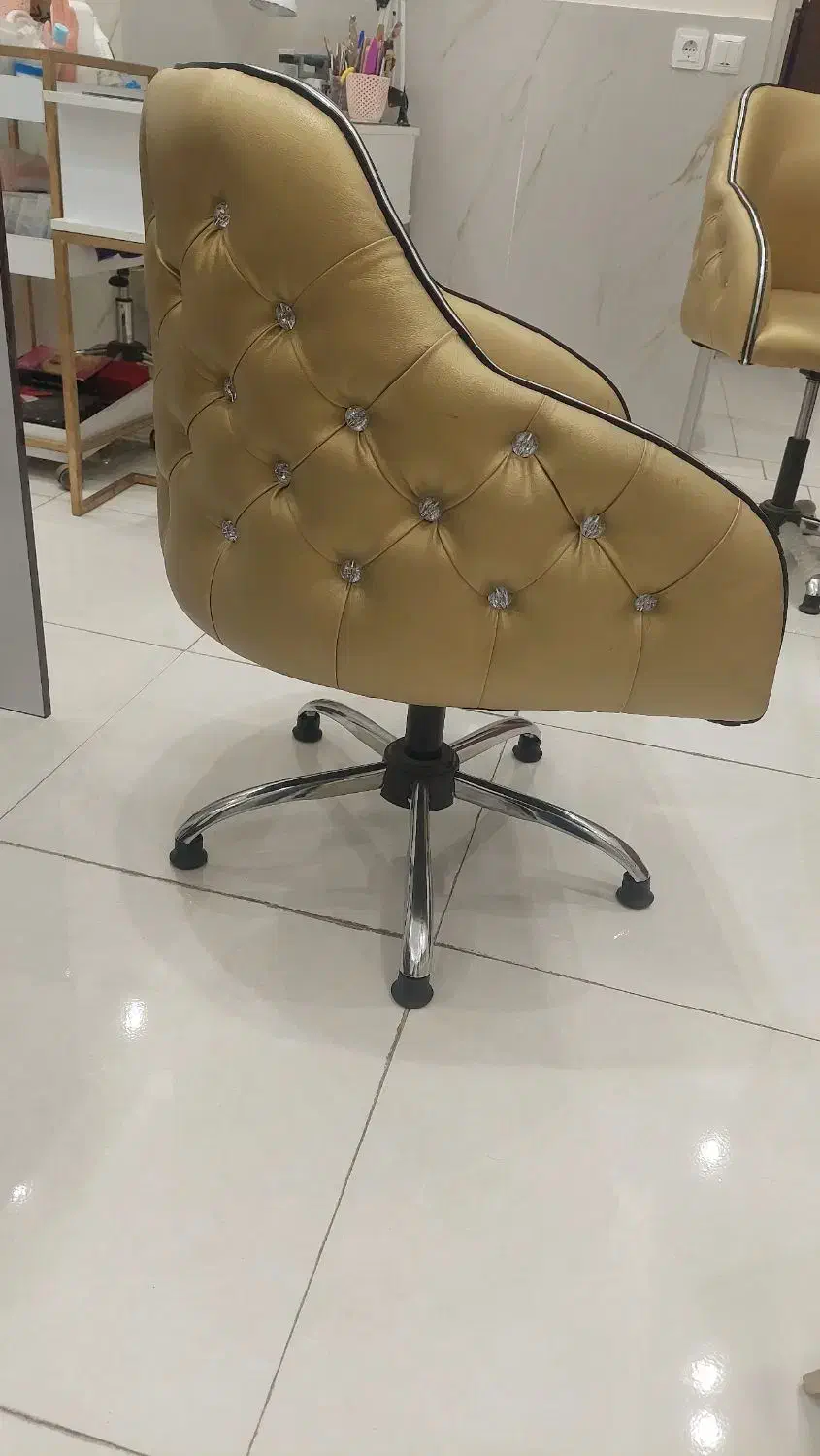 صندلی ارایشگاه|آرایشگاه و سالنهای زیبایی|اردبیل, |دیوار