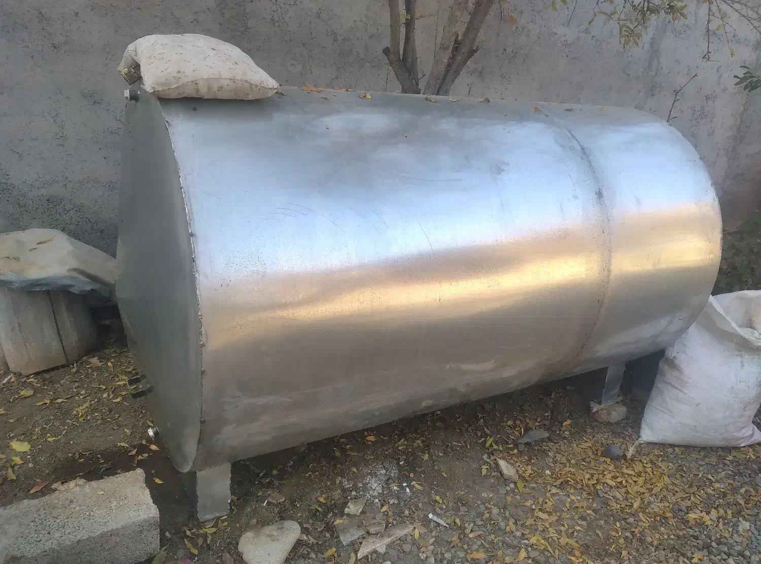 تانکر ۲ هزار لیتر نو و بشکه|ابزارآلات|پارس‌آباد, |دیوار