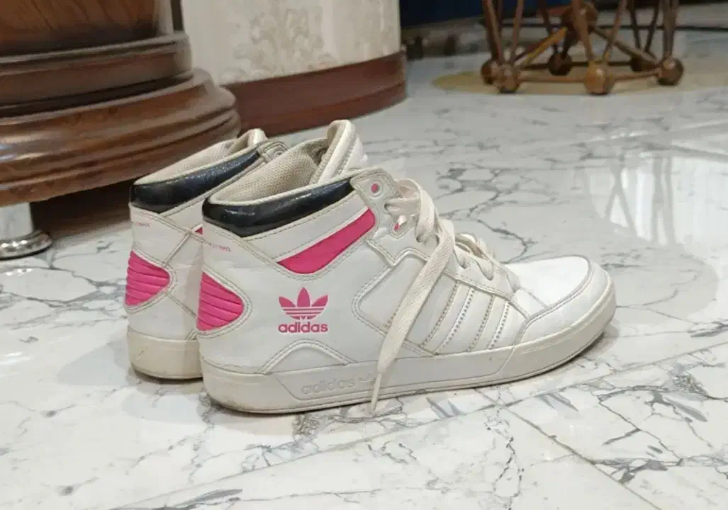 کفش درحد نو|کیف، کفش، کمربند|محمدشهر, همایون ویلا|دیوار