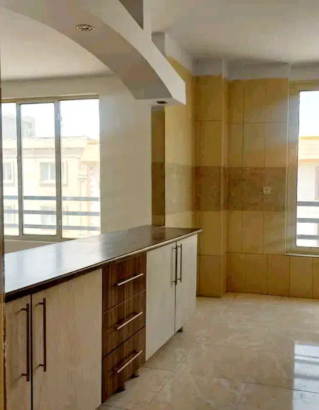 ۸۵ متری/۲ خواب/ طبقه ۴ / آسانسور/ شهرک شاهد|فروش آپارتمان|شهریار, شهرک شاهد|دیوار