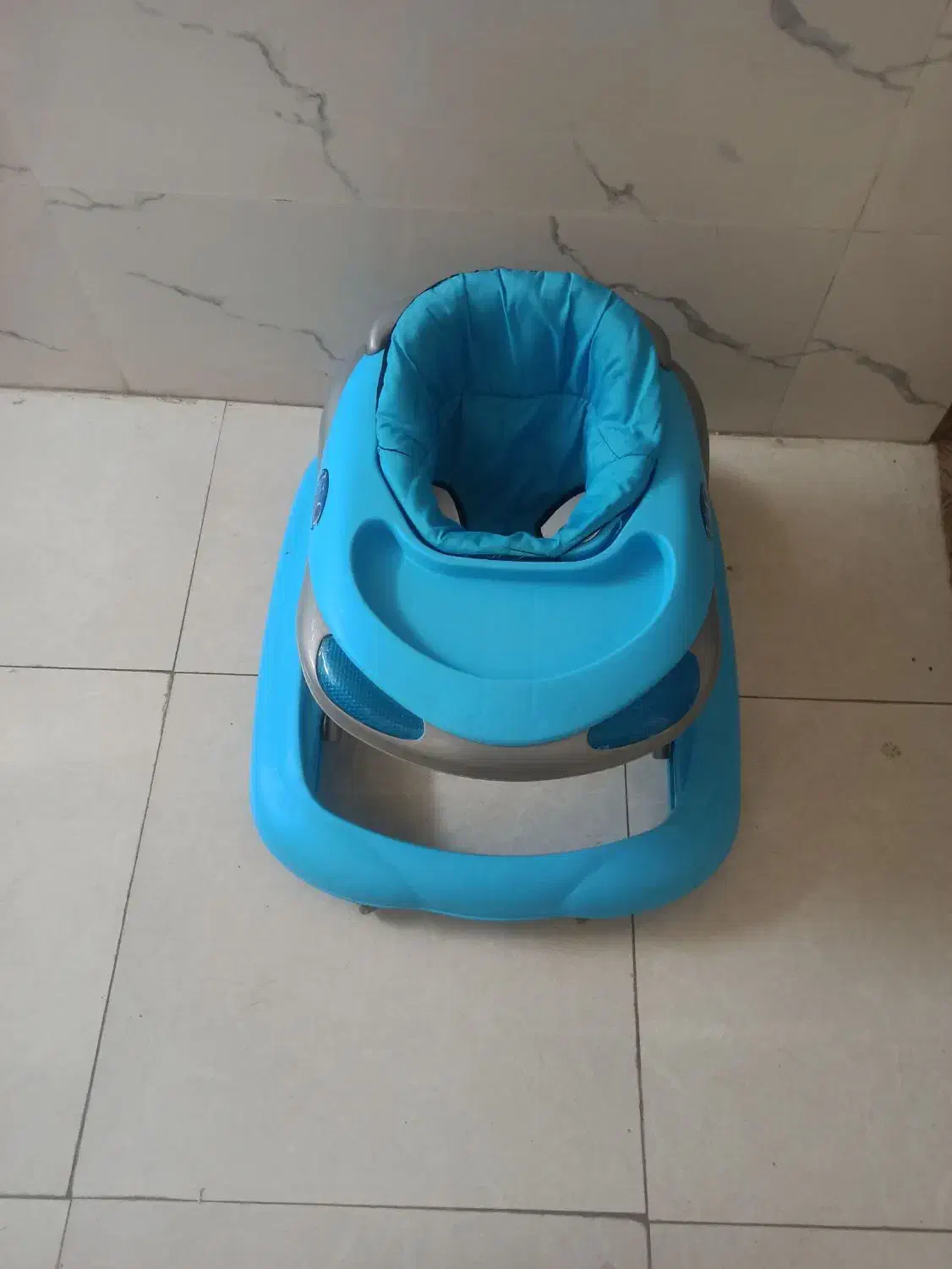 کالیسکه روروئک و توالت سیار|کالسکه و لوازم جانبی|شیراز, سیاه سنگ|دیوار