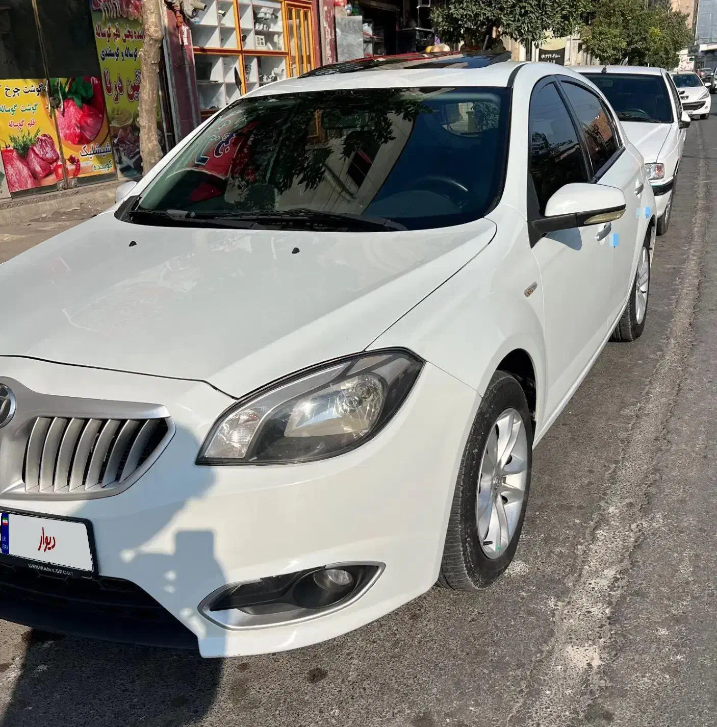 برلیانس ۳۲۰|خودرو سواری و وانت|بابل, |دیوار