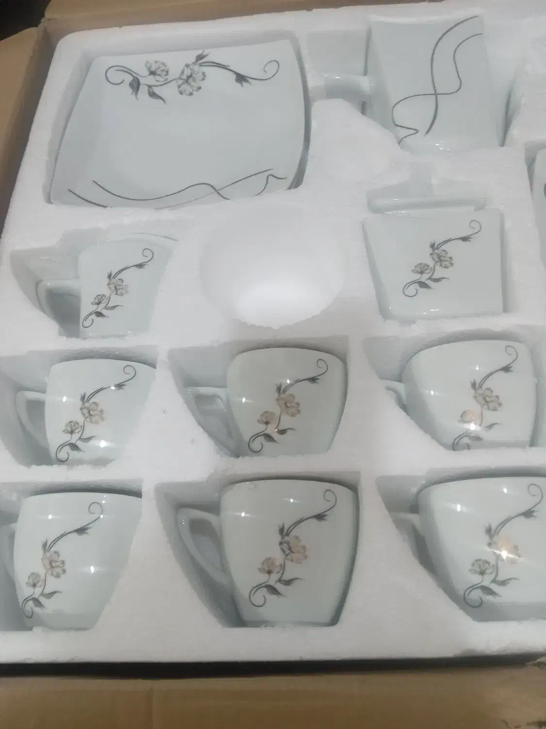 سرویس ۵۲ تیکه .آرکوپال نو|ظروف سرو و پذیرایی|تبریز, |دیوار