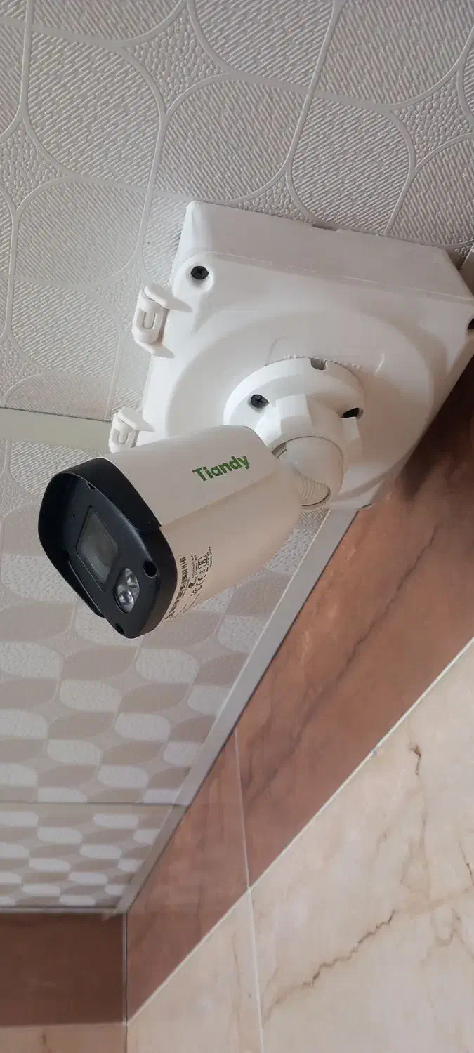 دوربین،دزدگیر،کرکره،پنل خورشیدی|دوربین مداربسته|میانه, |دیوار