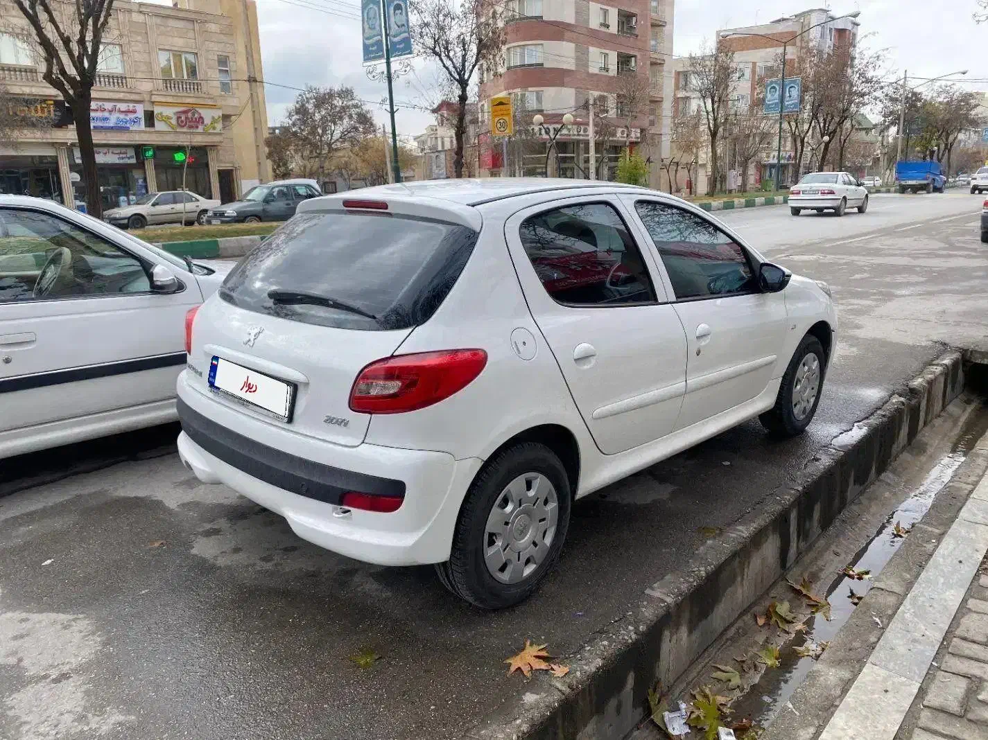 207 فلز کارمندی 1404|خودرو سواری و وانت|بروجرد, |دیوار