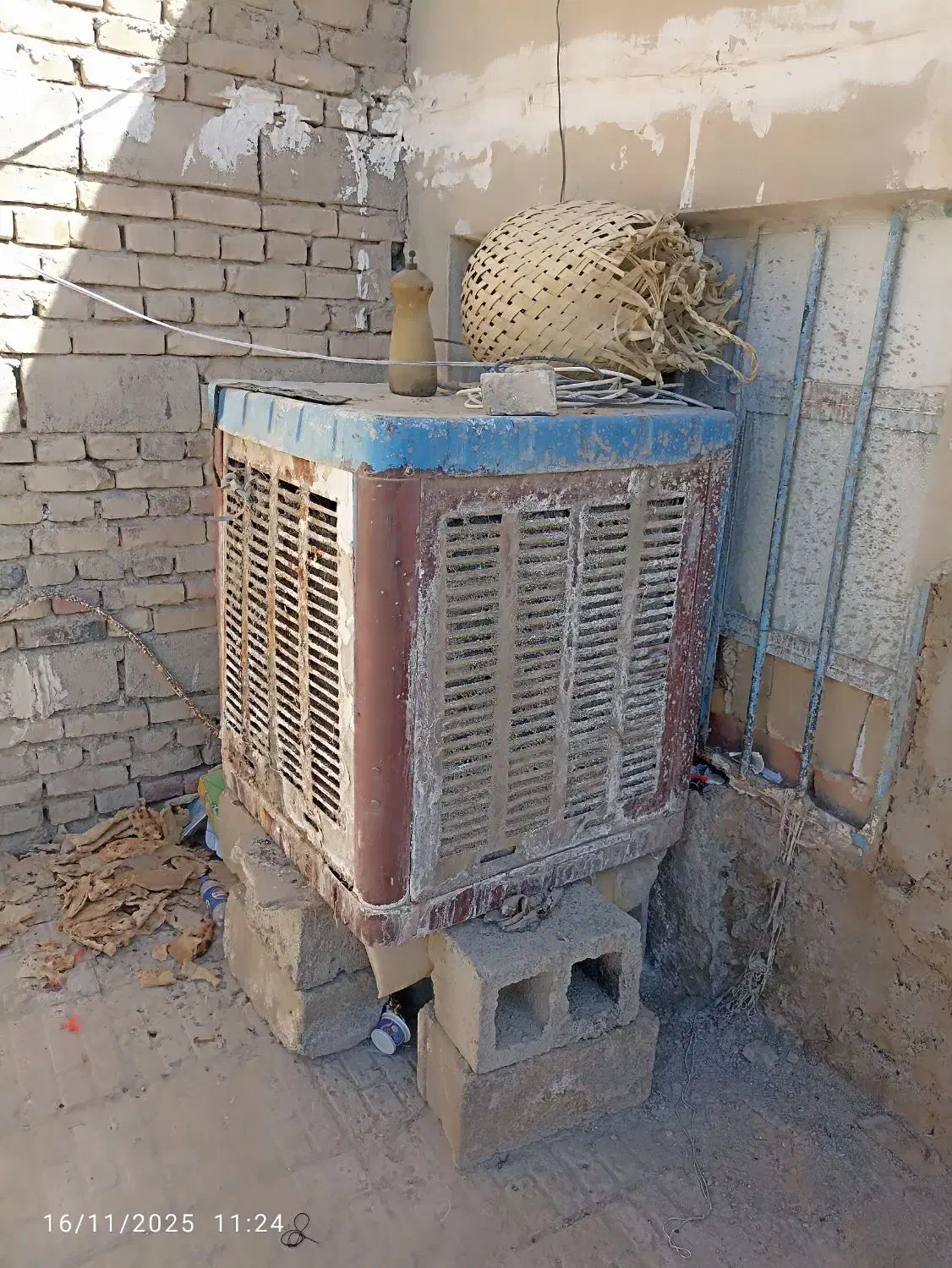 دوعده تخت خواب دو.عده.کولر.سالم.|تخت و سرویس خواب|سراوان, |دیوار