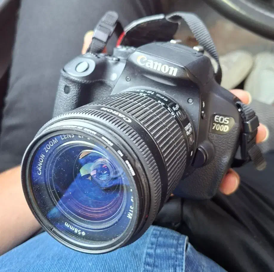 دوربین کنون 700D|دوربین عکاسی و فیلم‌برداری|اهواز, زیتون کارمندی|دیوار