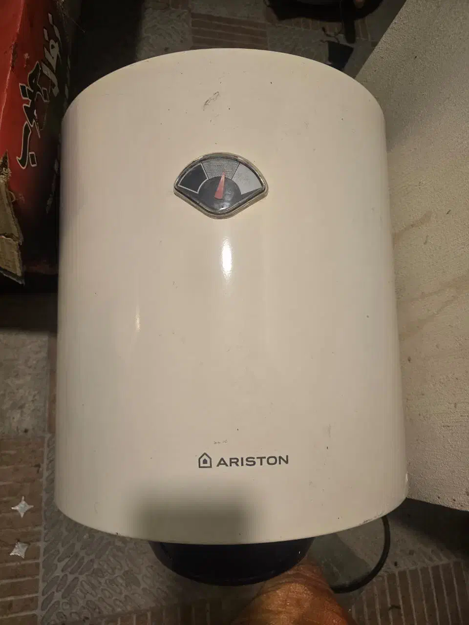 آبگرمکن برقی آریستون|آبگرمکن، پکیج، شوفاژ|کیش, |دیوار