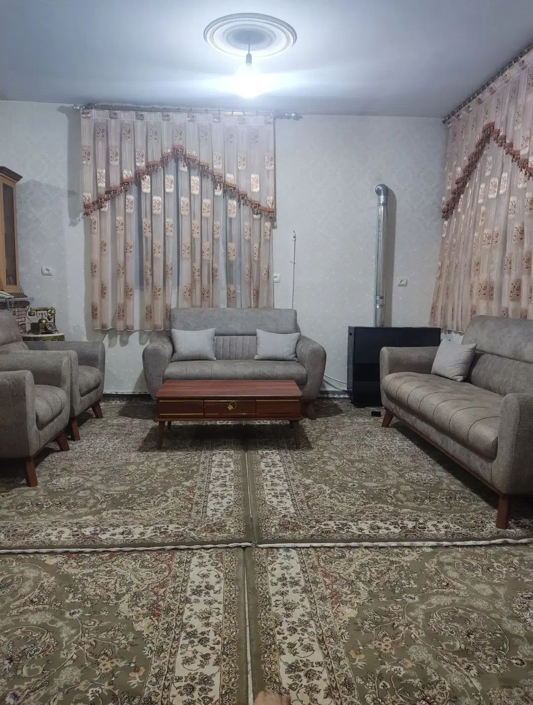 رهن خانه ۱۲۰م طبقه اول بهر خیابان جلالو|اجارهٔ خانه و ویلا|مشکین‌دشت, |دیوار