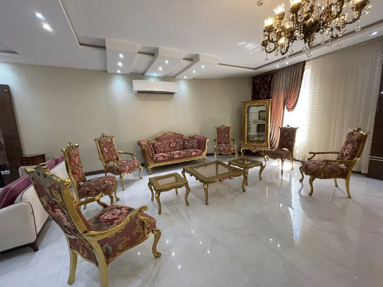 سرویس سلطنتی|مبلمان خانگی و میز عسلی|مشهد, رضاشهر|دیوار