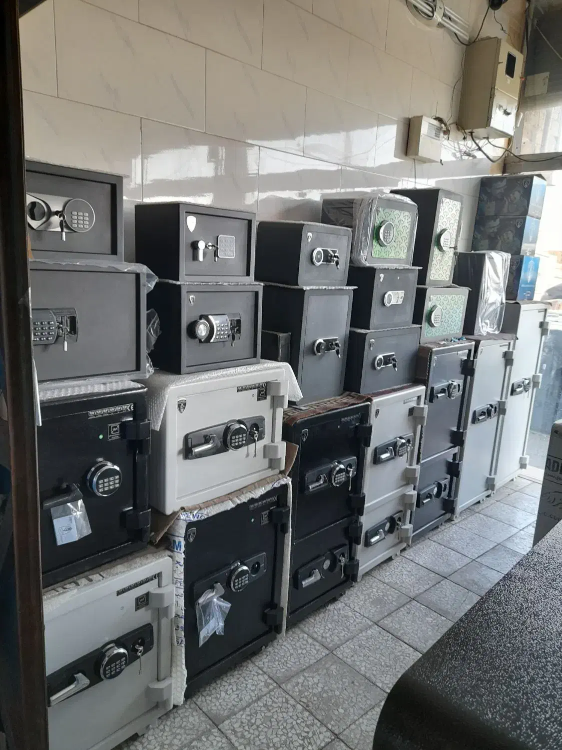 گاوصندوق اصل گنجینه گاو صندوق گنجینه اصلی|ابزارآلات|تهران, تهرانسر شرقی|دیوار