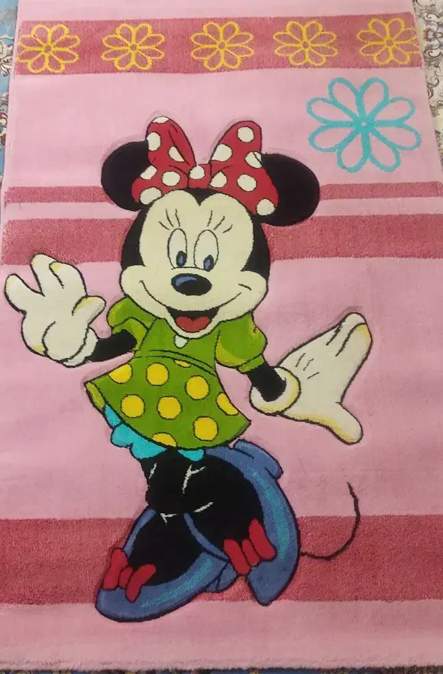 فرش فانتزی|فرش|سبزوار, امیر کبیر|دیوار