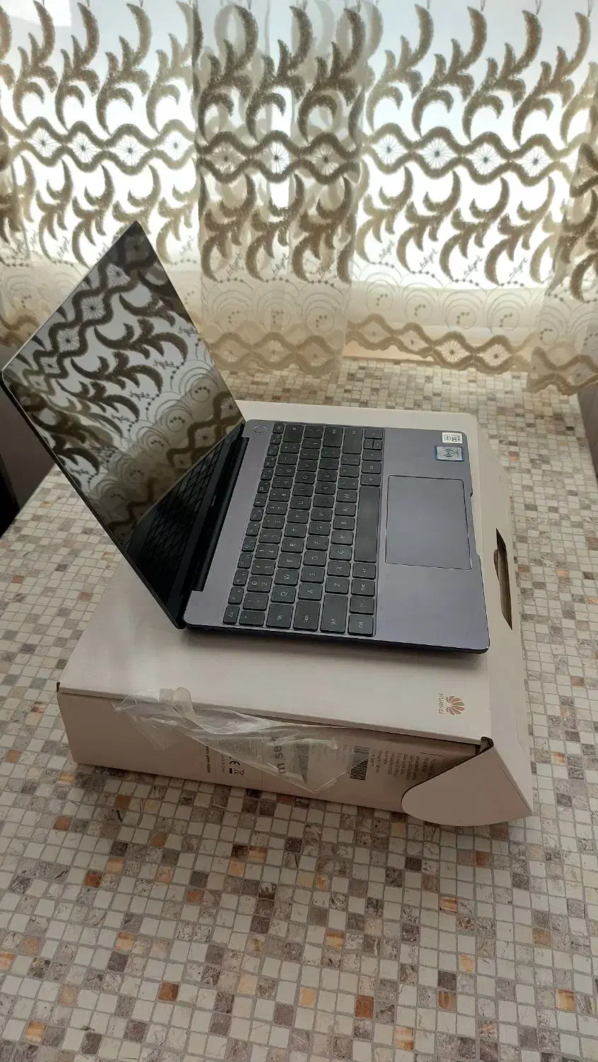 لپتاپ  matebook 13 i7 500 GB SSD هواوی|رایانه همراه|اهر, |دیوار