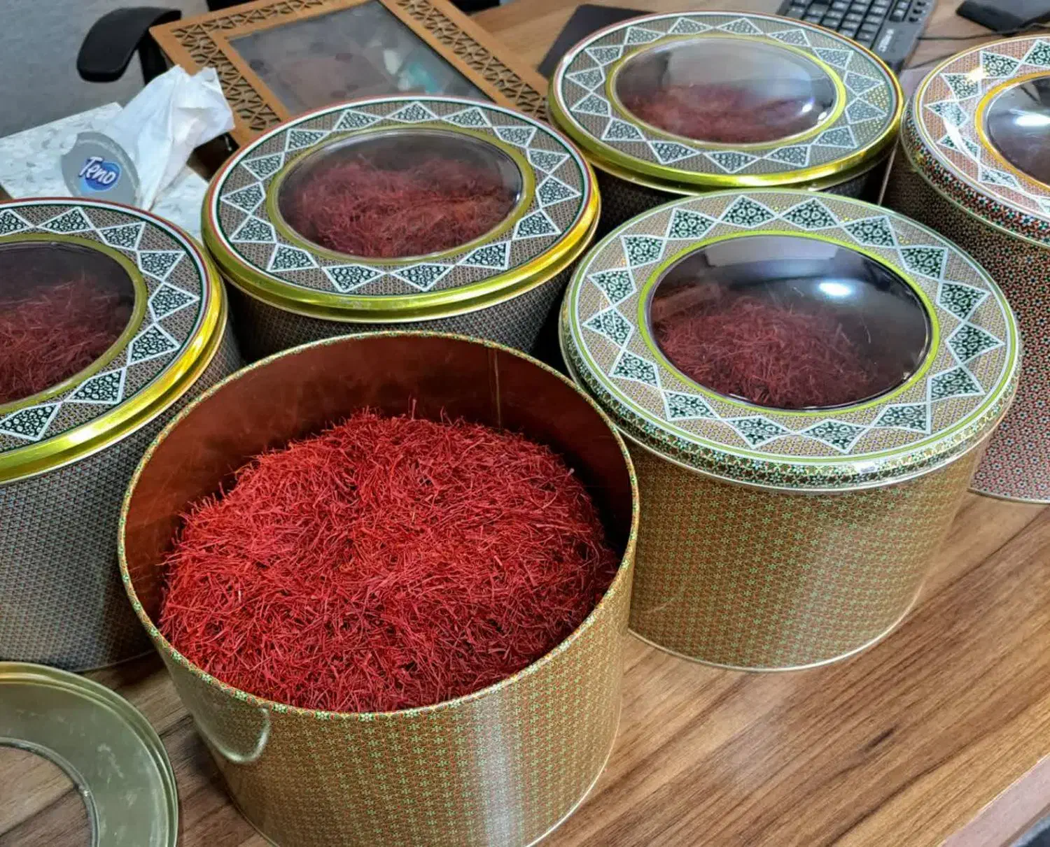 زعفران صادراتی و ممتاز مستقیم از کشاورز|خوردنی و آشامیدنی|اصفهان, مرداویج|دیوار