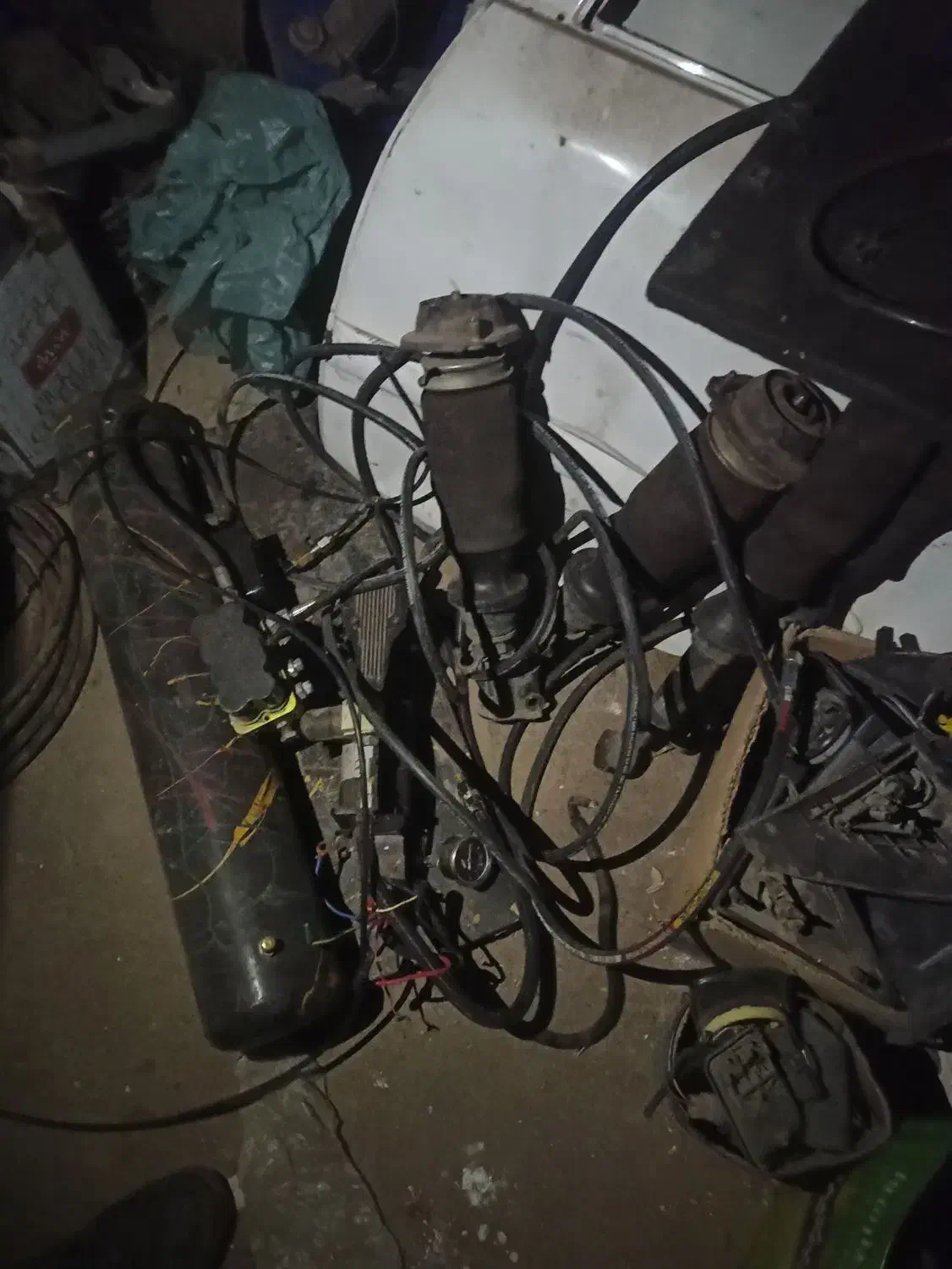 پنوماتیک و سیستم|قطعات یدکی و لوازم جانبی|کرمان, |دیوار