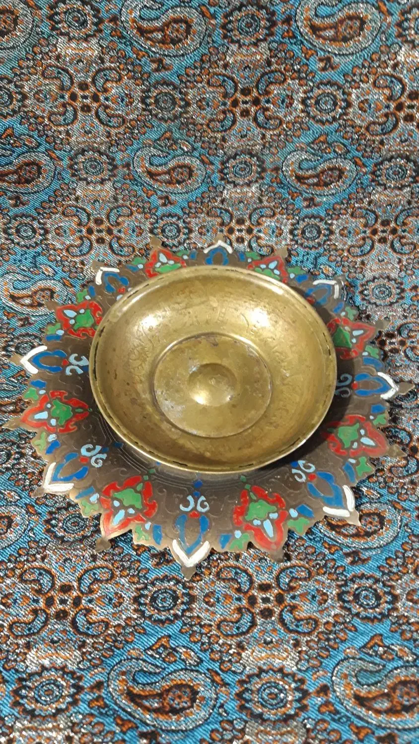 بشقاب و پیاله برنجی کهنه|کلکسیون اشیاء عتیقه|کرمان, |دیوار