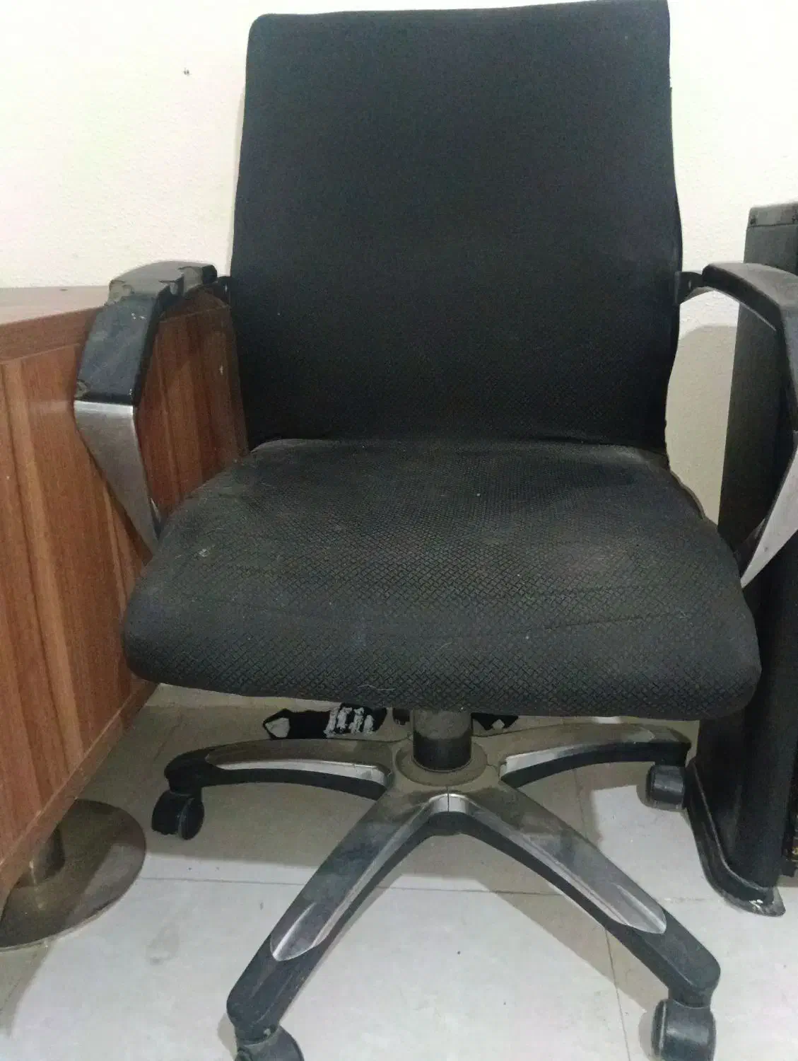 میز اداری و گیم با صندلی|مبلمان اداری|شاهین‌شهر, عطار|دیوار