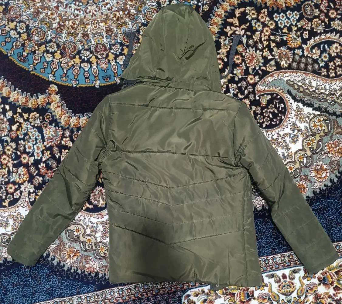 کاپشن XL درحد نو|لباس|بروجرد, |دیوار