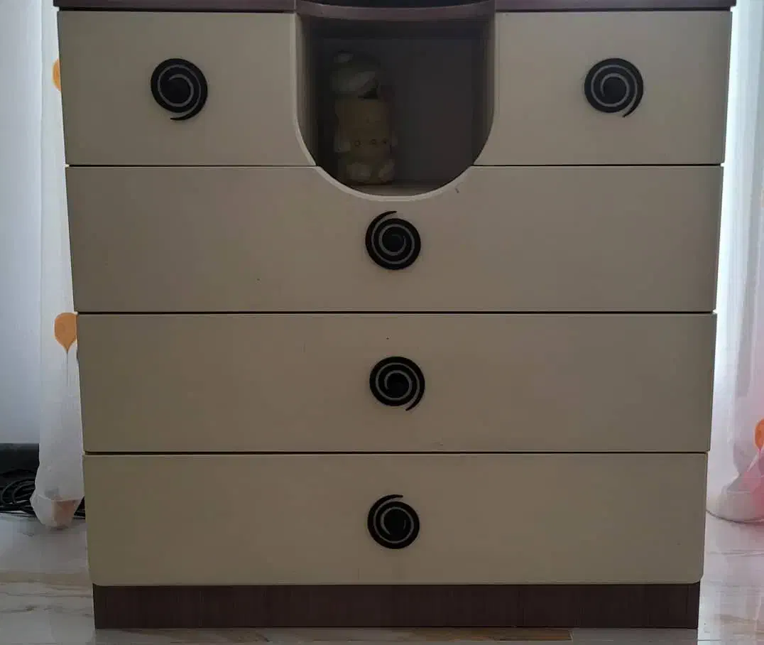 تخت و کمد ...برند شرکتی ساحل چوب|تخت و سرویس خواب|سبزوار, قصبه اب یمین|دیوار