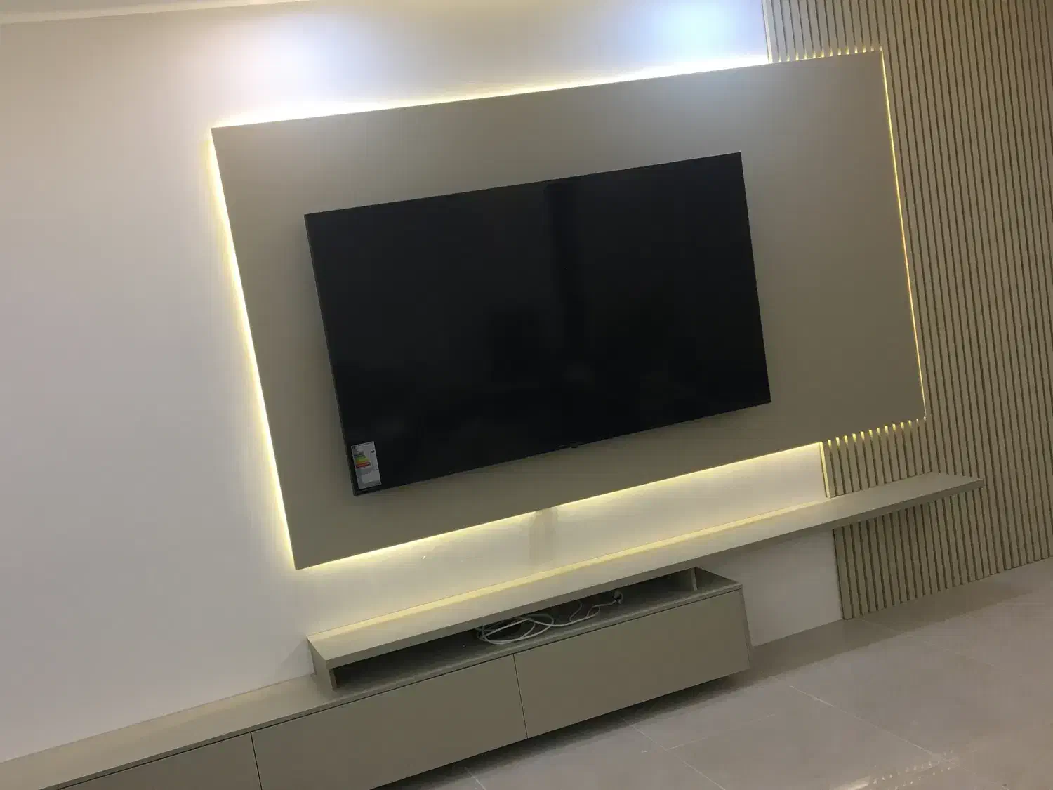 نصاب و طراح کابینت کمد دیواری|خدمات پیشه و مهارت|بوشهر, |دیوار