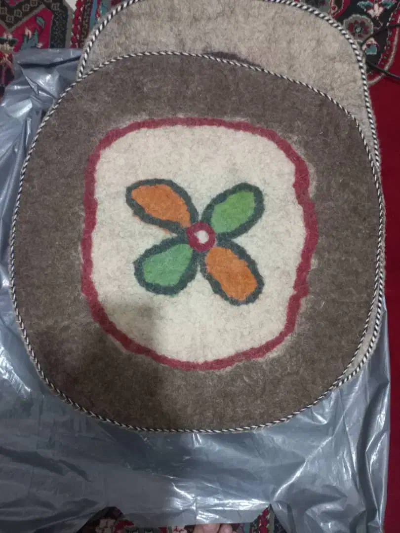 رومبلی، پادری نمدی|گلیم، جاجیم، گبه|صدرا-فارس, فاز ۱|دیوار