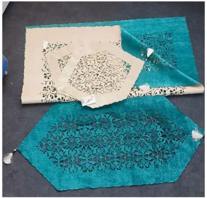 رومیزی ۴ تکه مخمل نو|پرده، رانر، رومیزی|قم, وادی السلام|دیوار