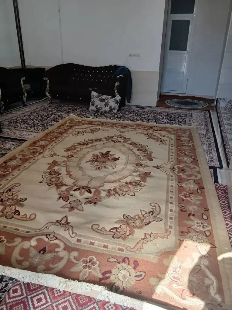 دو عدد گلیم ۹ متری تمیز بدون زدگی|گلیم، جاجیم، گبه|آبدانان, |دیوار