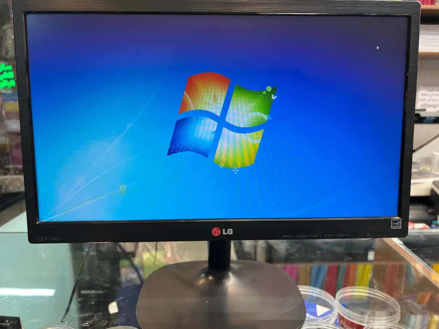 مانیتور ال جی LG|قطعات و لوازم جانبی رایانه|تهران, اکباتان|دیوار