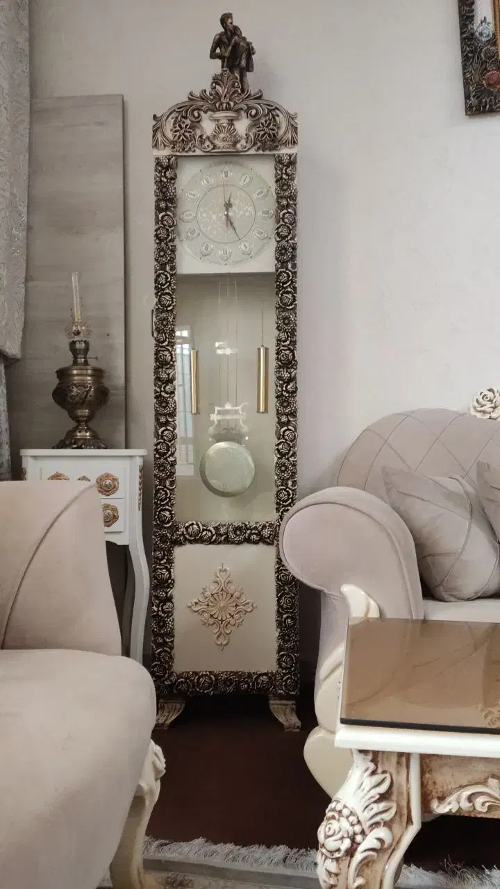 ساعت ایستاده چوبی سالم وبدون هیچ مشکلی|ساعت دیواری و تزئینی|محمدیه-قزوین, |دیوار