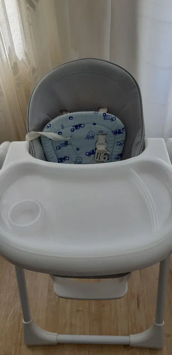 صندلی غذا|تخت و صندلی بچه|اردبیل, |دیوار