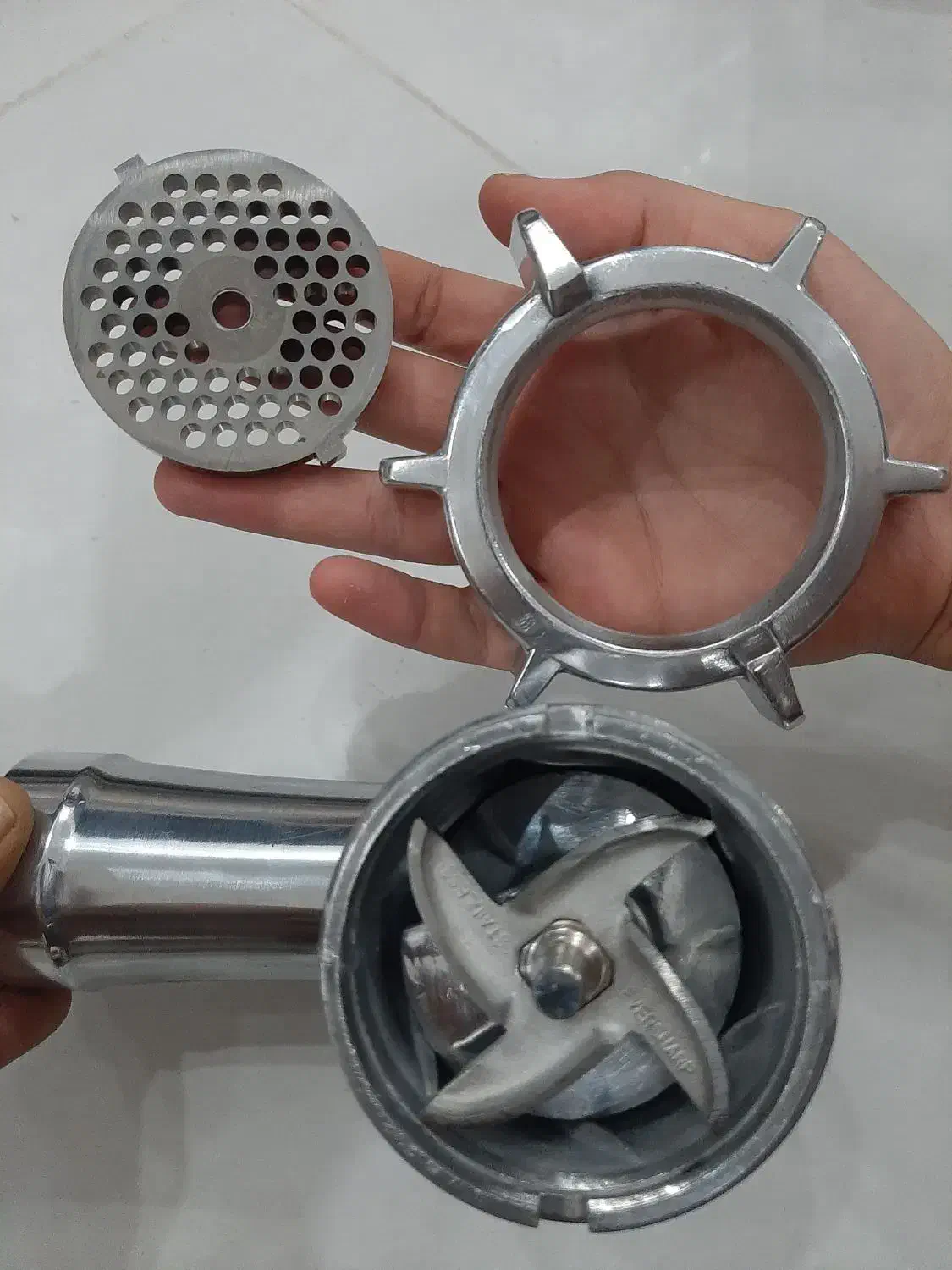 چرخ گوشت جهان آوا|خردکن، آسیاب، غذاساز|بروجرد, |دیوار