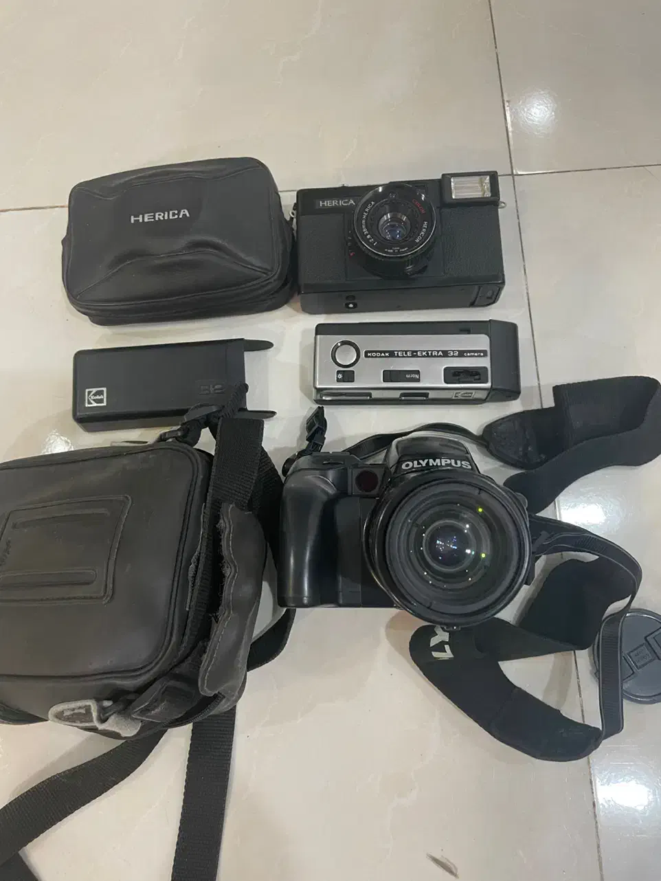 دوربین عکاسی قدیمی سالم|دوربین عکاسی و فیلم‌برداری|اهواز, کمپلو شمالی|دیوار