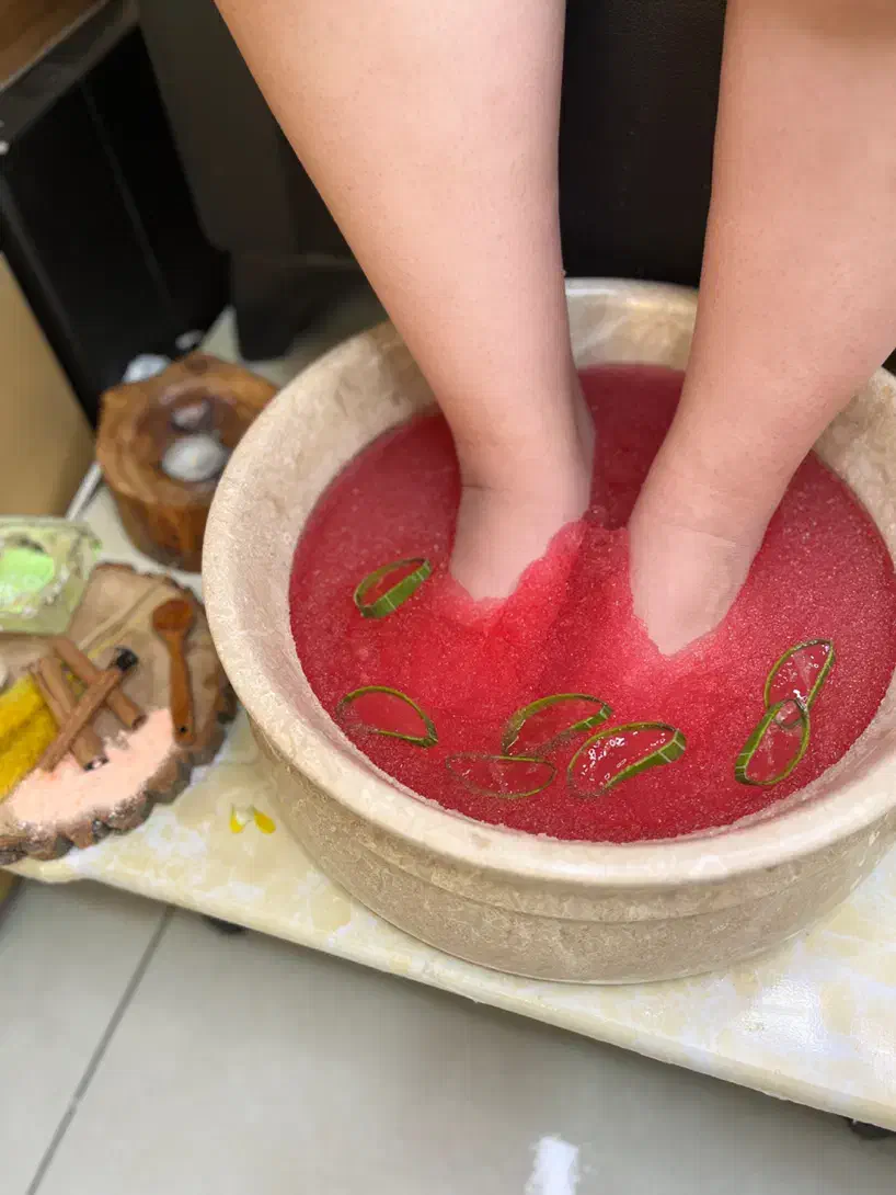 اجاره میز ناخن|خدمات آرایشگری و زیبایی|اردبیل, |دیوار