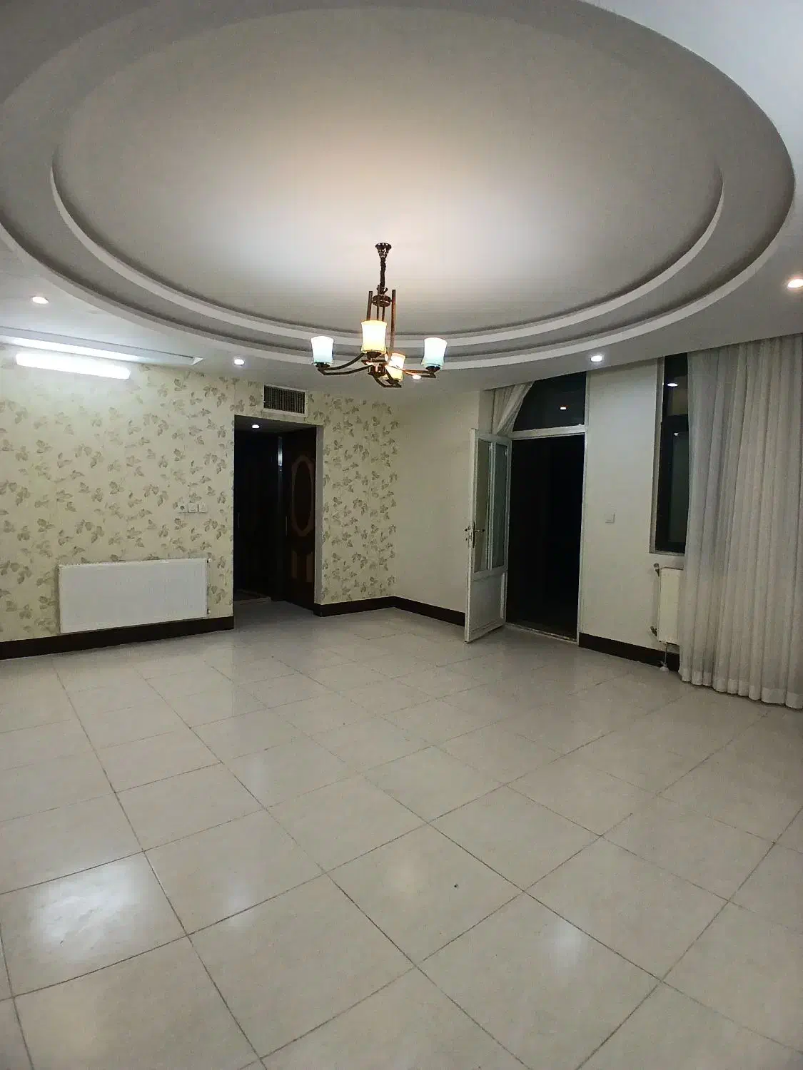 اپارتمان همکف خیابان رازی|اجارهٔ آپارتمان|شاهینشهر, حافظ جنوبی|دیوار