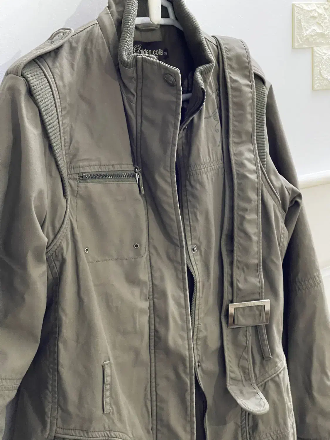 کاپشن|لباس|قم, باسکول|دیوار