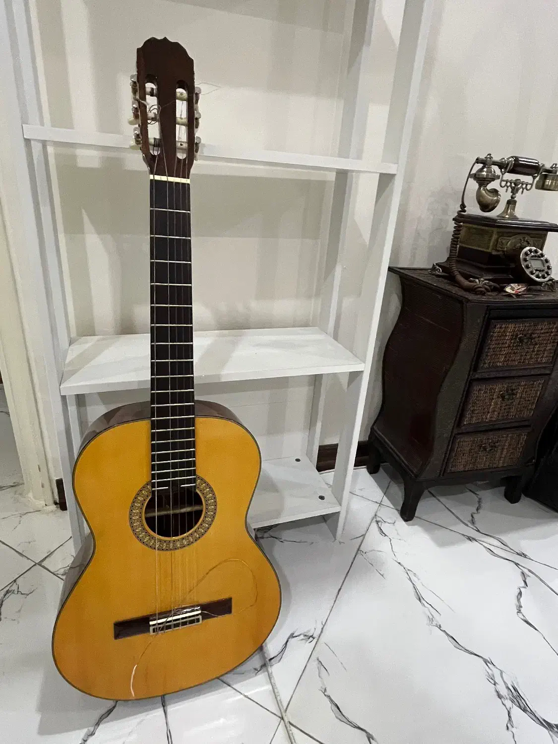 گیتار کلاسیک|گیتار، بیس، امپلیفایر|تهران, شهر زیبا|دیوار