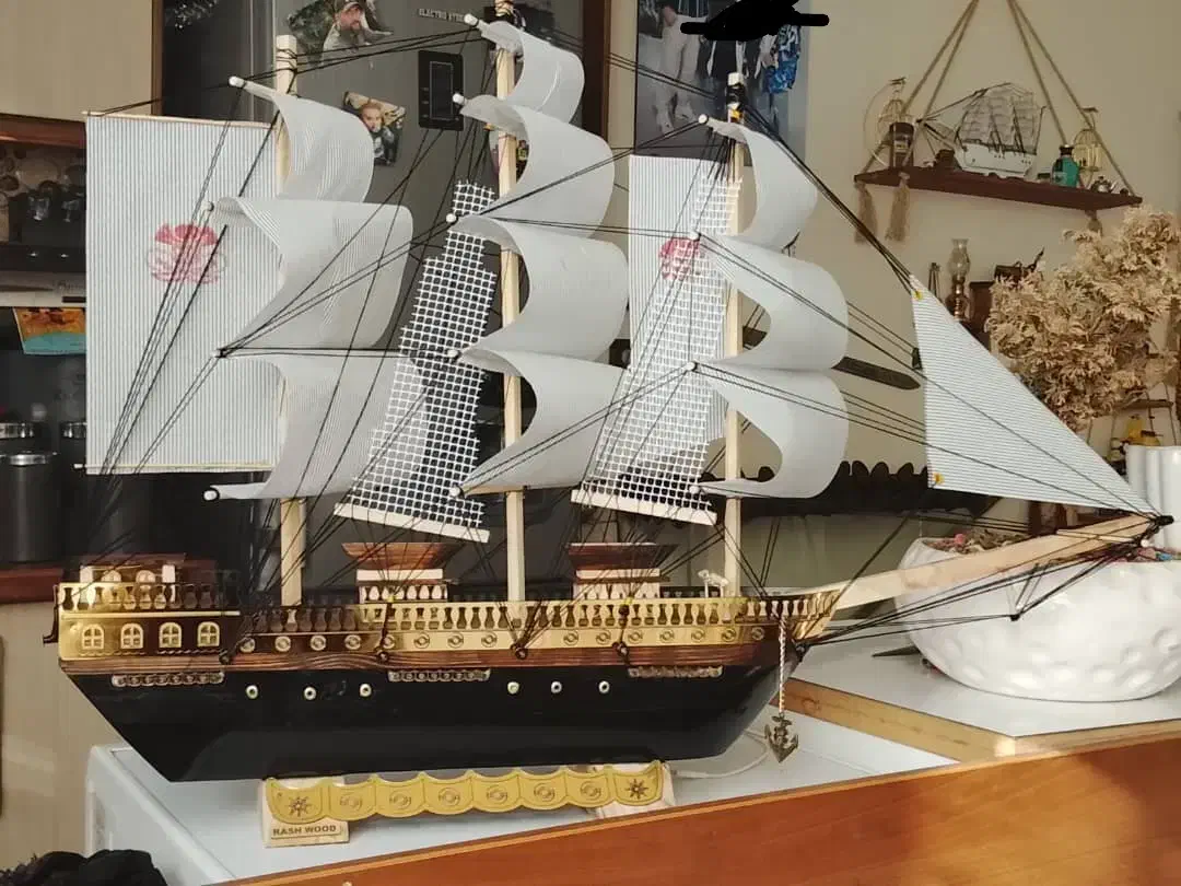 گشتی های بادبانی|مجسمه، تندیس، ماکت|تهران, شهرک ولیعصر شمالی|دیوار