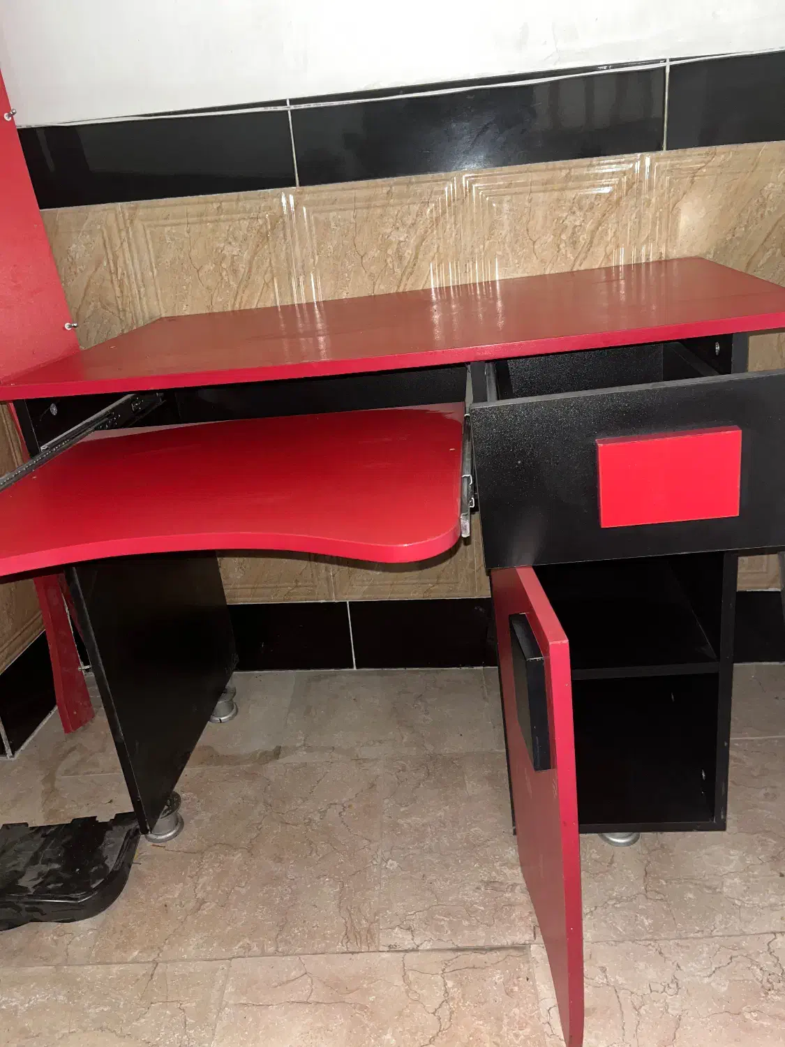 میز تحریر|میز تحریر و کامپیوتر|مشگین شهر, |دیوار